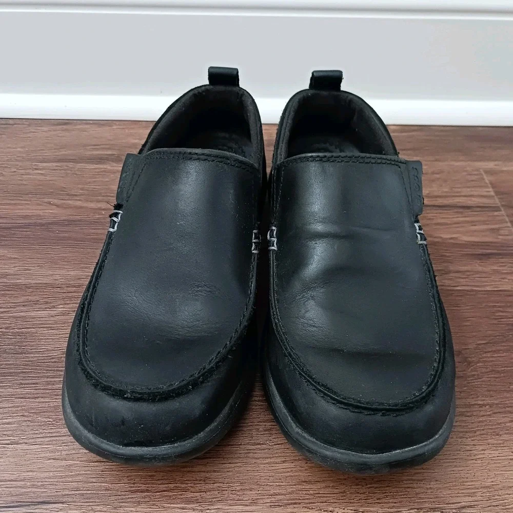 Crocs Men's Denton Black Leather Slip On Loafers Size 8 Classic